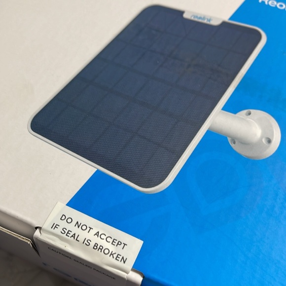 New Reolink Solar Panel 2 - Picture 2 of 3